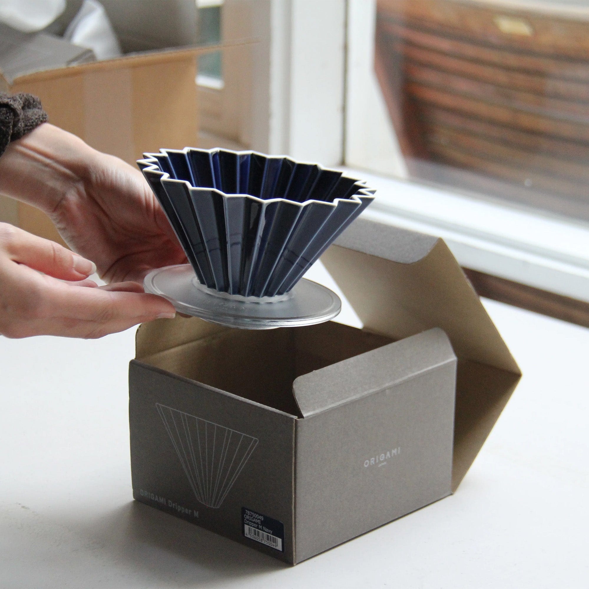 Origami Coffee Dripper with Holder | Medium - Something's Brewing