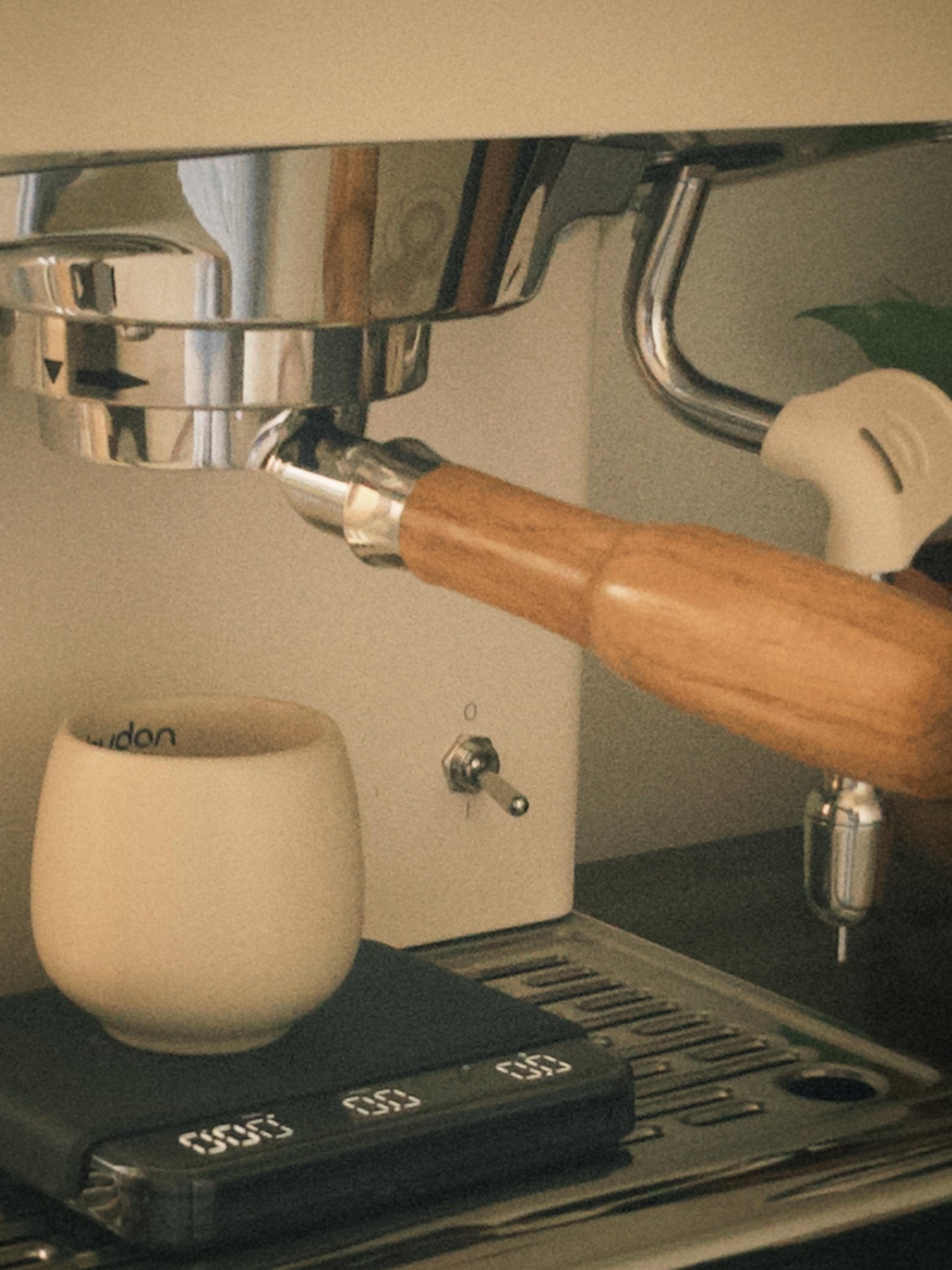 Pebble Handcarafted Ceramic Cup White | Budan - Something's Brewing